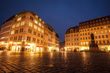 23.01.2018 Dresden, Almanya - Neumarkt Frauenkirche hemen hemen yakınındaki