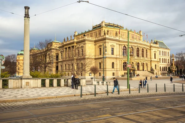 24.01.2018 Prag, Tschechische Republik - rudolfinum building on jan p — Stockfoto