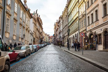 24.01.2018 Prag, Çek Cumhuriyeti - sokaklarda yürüyüş 