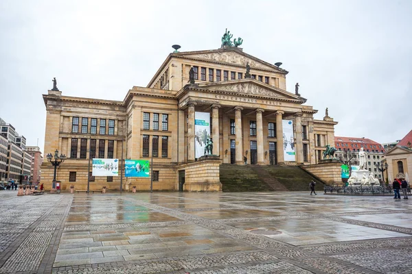 25.01.2018 Berlin, Almanya - Gendarmenmarkt bir konser salonunda 