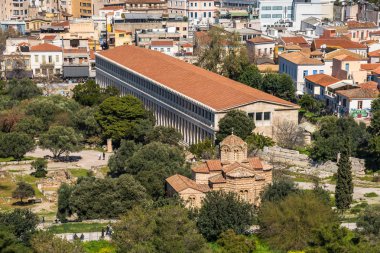 Atina evlerde Attalos stoası yanındaki Bizans Ch olduğunu