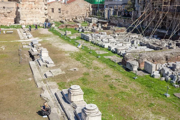 11.03.2018 - Puerta de Atenea Archegetis y restos de los romanos — Foto de Stock