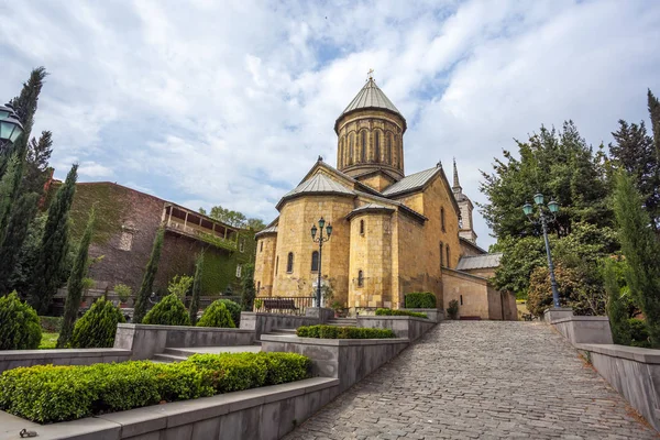 La Catedral Sioni de la Dormición es un catéter ortodoxo georgiano — Foto de Stock