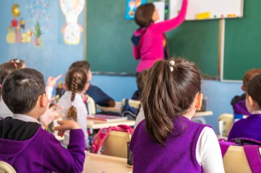 okul çocukları, aktif eğitim sürece katılmak 