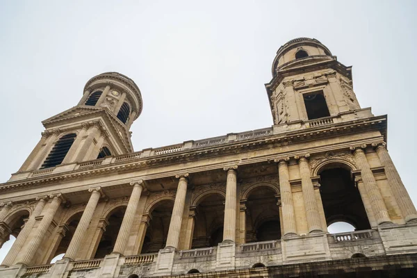 Gamla kyrkan Saint Sulpice i Paris. Religion. — Stockfoto