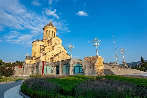 Свято-Троицкий собор Тбилиси (Самеба) - главный собор — стоковое фото