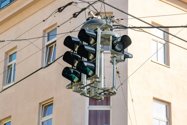 Közlekedési lámpa zöld színnel. Közlekedés, Bécs — Stock Fotó