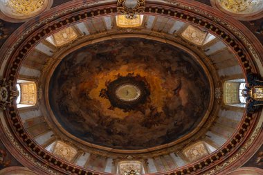 Viyana, Avusturya - 25.10.2019: St. Peter Peterskirche 'nin İçişleri