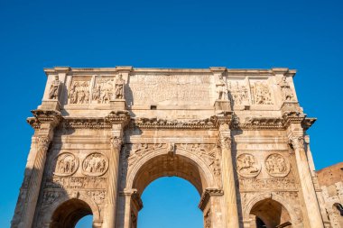 Constantine Kemeri veya Arco di Costantino veya R 'deki Zafer Kemeri