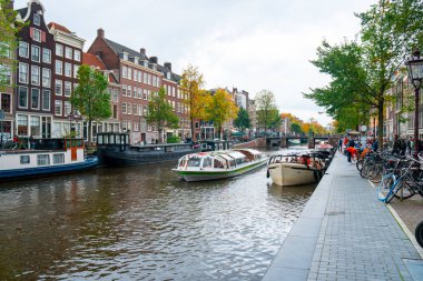Amsterdam, Hollanda - 15.10.2019: Amsterdam şehri c