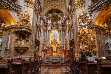 Viyana, Avusturya - 25.10.2019: St. Peter Peterskirche 'nin İçişleri
