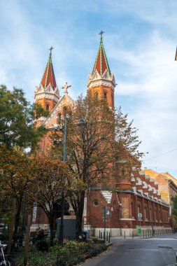 Budapeşte, Macaristan'da güzel tuğla kilise. Din.
