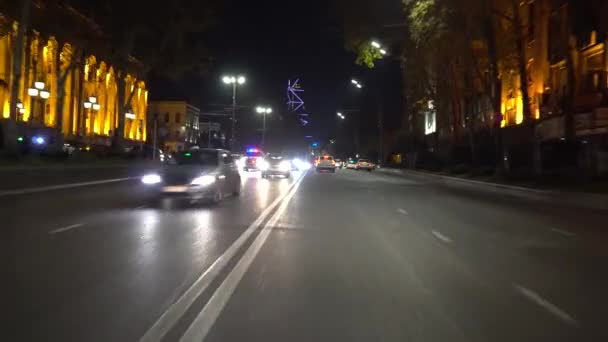 Tiflis Georgia 2019 Muchos Coches Shota Rustaveli Avenue Por Noche — Vídeos de Stock
