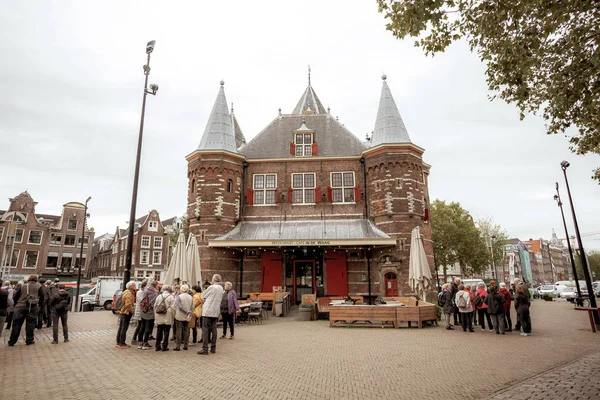 Amsterdam, Netherlands - 14.10.2019：The Amsterdam historical Wa — 图库照片