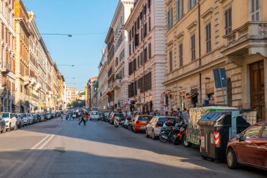 Roma, İtalya - 28.10.2019: Roma sokakları, halk faaliyetleri.