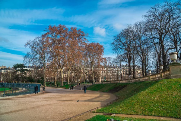 Jardín de Luxemburgo (Jardín du Luxembourg) en París, Francia. Winte. —  Fotos de Stock