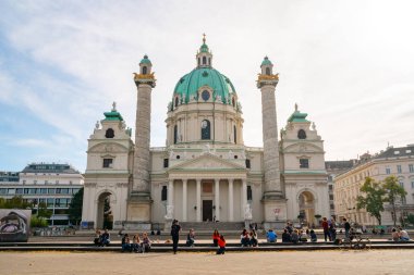 Viyana, Avusturya - 25.10.2019: Karlskirche veya St. Charles 's Churc