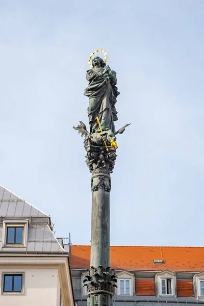 Austria, columna mariana en la plaza Am Hof — Foto de Stock