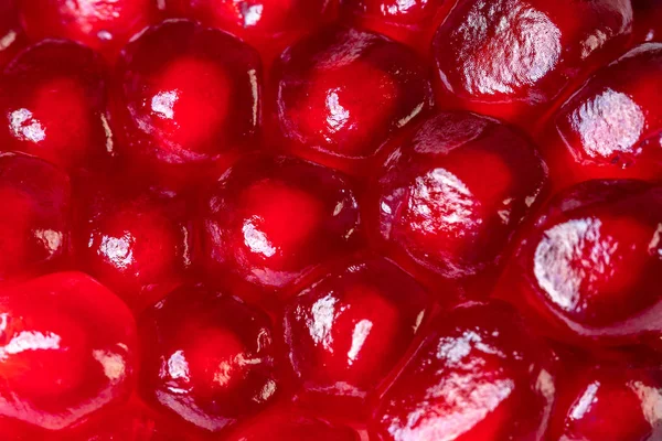 Fruta de romã madura com foco seletivo. romã para alimentos saudáveis — Fotografia de Stock