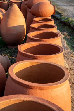 Gürcü geleneksel testi kvevri şarap açık