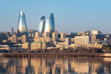 Sabah Bakü 'nün panoramik şehir manzarası