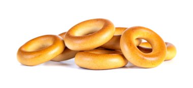 Küçük kuru simit, beyaz arka planda küçük rulo.