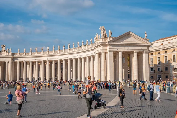 Roma, Itália 28 de outubro de 2019 - Praça São Pedro no Vaticano — Fotografia de Stock