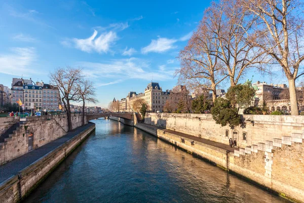 Paris, France - January 18, 2019: View of Siene river in Paris — Stok fotoğraf