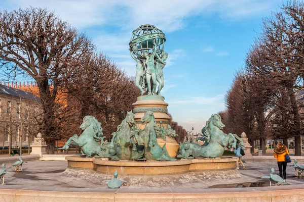 Paris, France - January 18, 2019: horses of the fountain, Paris Observatory — Stok fotoğraf
