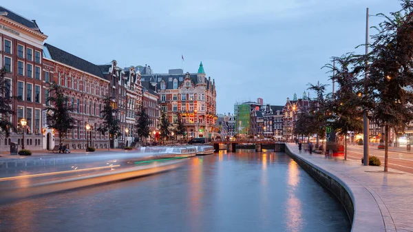 Amsterdam Paesi Bassi Ottobre 2019 Paesaggio Famoso Amsterdam Con Edificio — Foto Stock