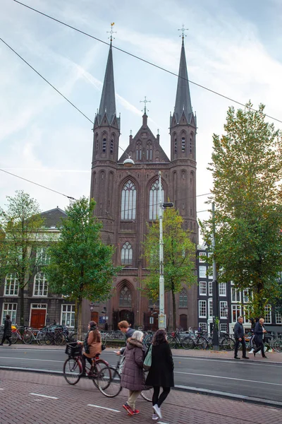 荷兰阿姆斯特丹 Amsterdam Netherlands 2019年10月15日 Krijtberg Kerk是阿姆斯特丹的一座罗马天主教教堂 — 图库照片