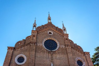 İtalya, Venedik 'teki Basilica di Santa Maria Gloriosa dei Frari. Trave.