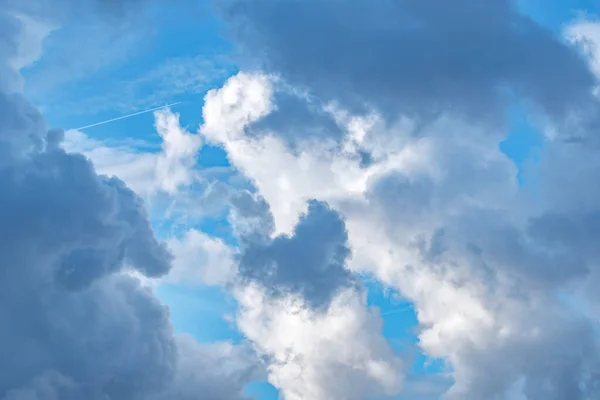 Nuvens Com Fundo Luz Solar Através Nuvens Fundo Textura — Fotografia de Stock