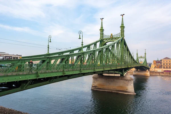 匈牙利布达佩斯 2018年11月10日 布达佩斯自由桥 前往匈牙利的旅行 — 图库照片