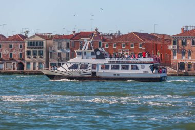 Venedik, İtalya - 16 Ağustos 2018: Ünlü eski kasaba ve Venedik Kanalı