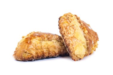 Gürcistan geleneksel tatlı qada, beyaz arka planda izole edilmiş şeker serpiştirilmiş kada