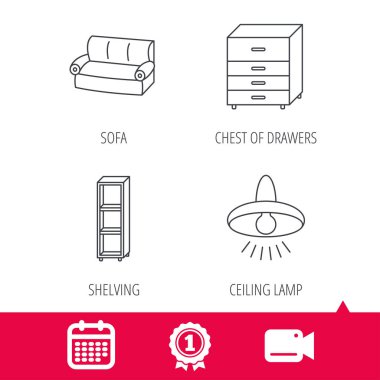 Kanepe, tavan lambası ve raf simgeler.