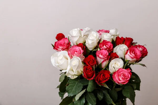 Kytice růží pozadí. Svatební květiny. — Stock fotografie