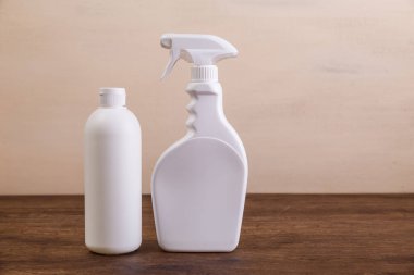 Mock-up plastik şişe Temizleme. Mockup kavramı.