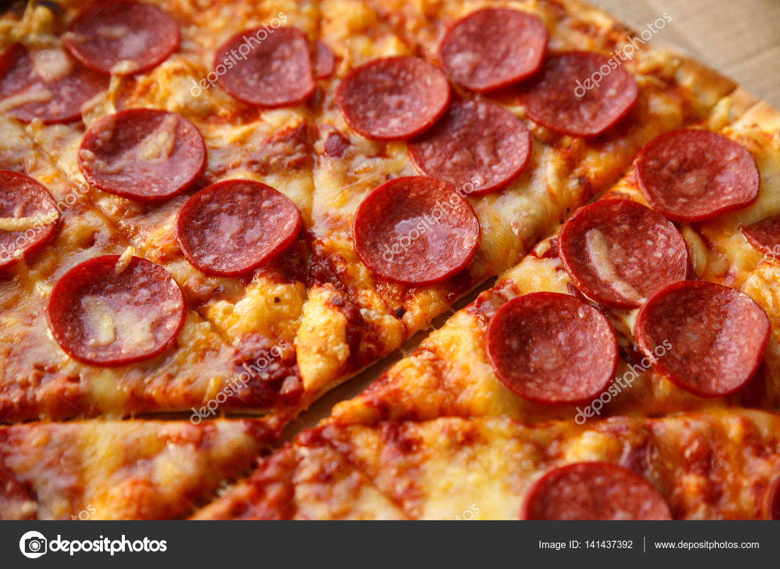 Klasik Pizza Yapımı Klasik Pizza Yapımı