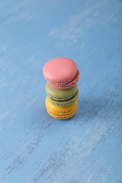 Bolos de macaroon. Amêndoa colorida biscoitos doces . — Fotografia de Stock