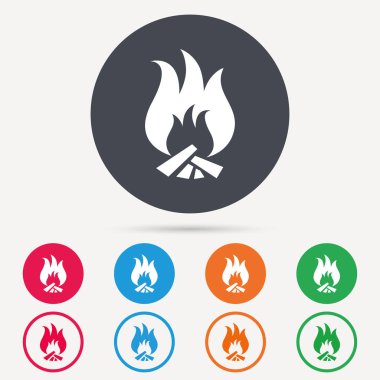 Yangın simgesi. Alev alev yanan ateş alev işareti.