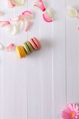 Acıbadem kurabiyesi kek. Renkli tatlı Badem Çerezler.