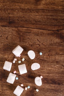 Beyaz marshmallow. Tatlı gıda şeker. Üstten Görünüm.