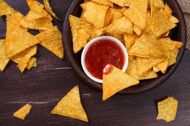 Cips cips. Lezzetli tuzlu tortilla snack.