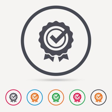 Ödül madalya simgesi. Onay işareti ile kazanan amblemi.