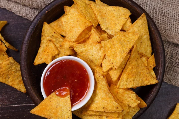 Cips cips. Lezzetli tuzlu tortilla snack.