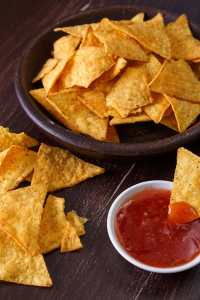 Cips cips. Lezzetli tuzlu tortilla snack.