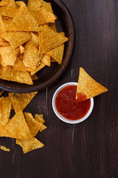 Cips cips. Lezzetli tuzlu tortilla snack.
