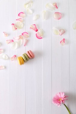 Acıbadem kurabiyesi kek. Renkli tatlı Badem Çerezler.